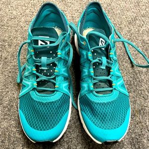 Salomon ultra lightweight runners